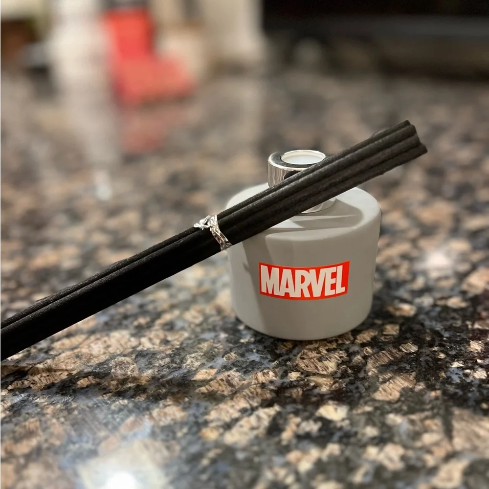Collectors Marvel Reed diffuser - Picture 1 of 8